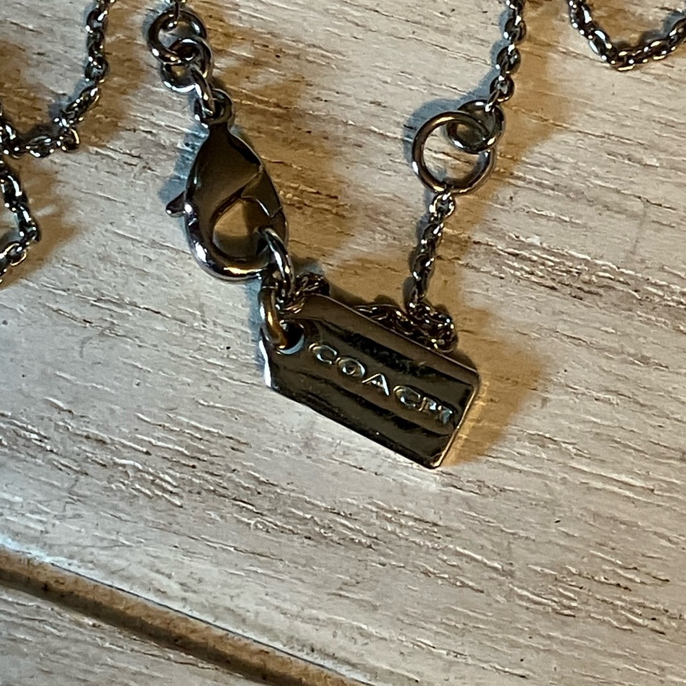 🌸Coach Crystal Necklace - Picture 3 of 6